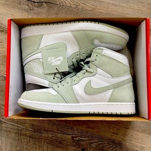 Seafoam Green Jordan 1 High Top size 11
